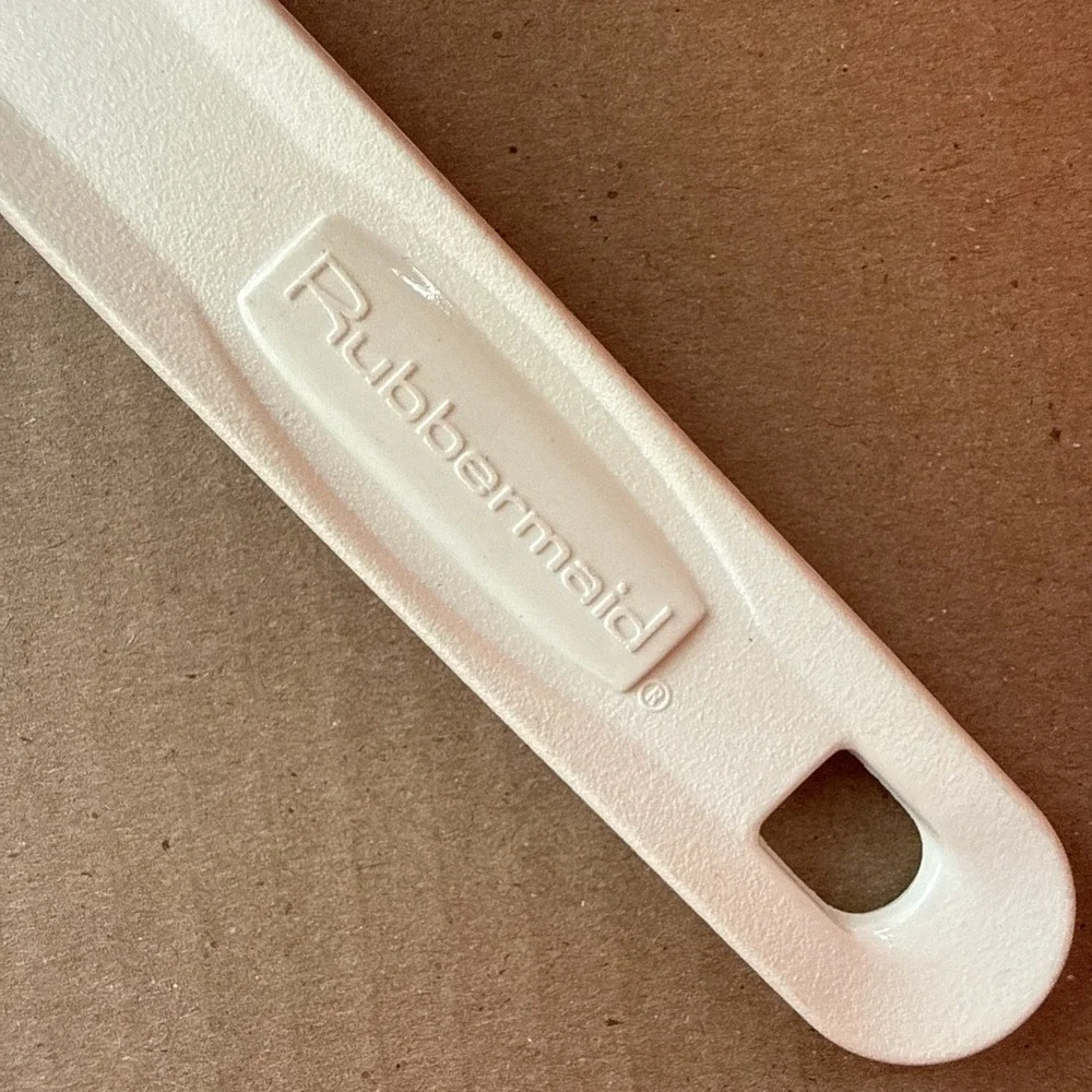 Vintage Rubbermaid L White Slotted Strainer Spoon Utensil 1974 Nylon Plastic 12